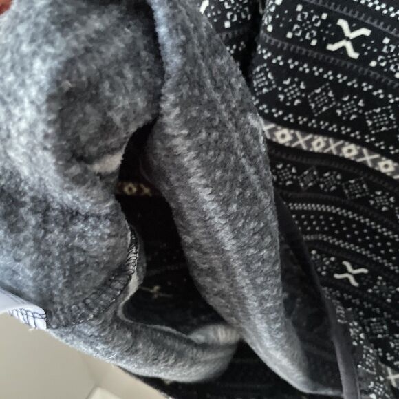 Jachs Cabin Women's‎ Brushed Fleece Pullover Sweater Black Fair Isle Size Large - Picture 7 of 8